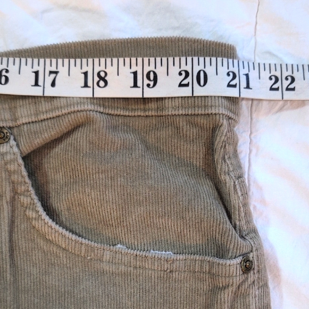 Gloria Vanderbilt Women's Corduroy Jeans in Tan - Picture 4 of 8